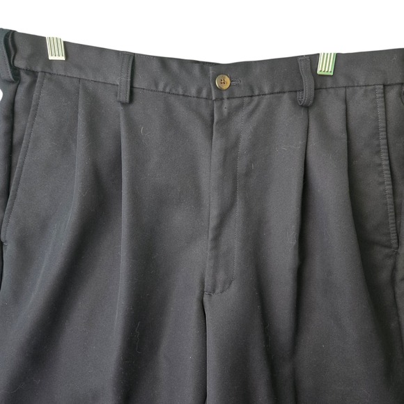 Haggar Mens Pleated Black/Navy Shorts Size 34 Polyester Casual Golf Travel - Picture 4 of 10